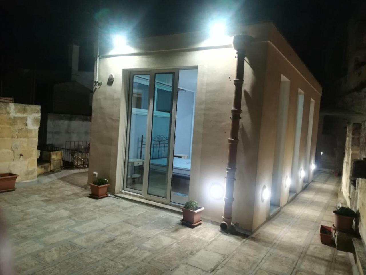 Dimora Dell'Artista Bed & Breakfast Lecce Exterior foto