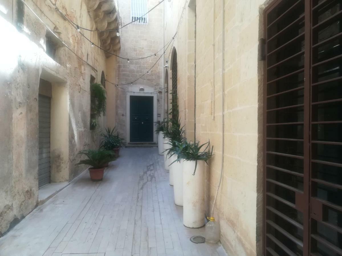 Dimora Dell'Artista Bed & Breakfast Lecce Exterior foto